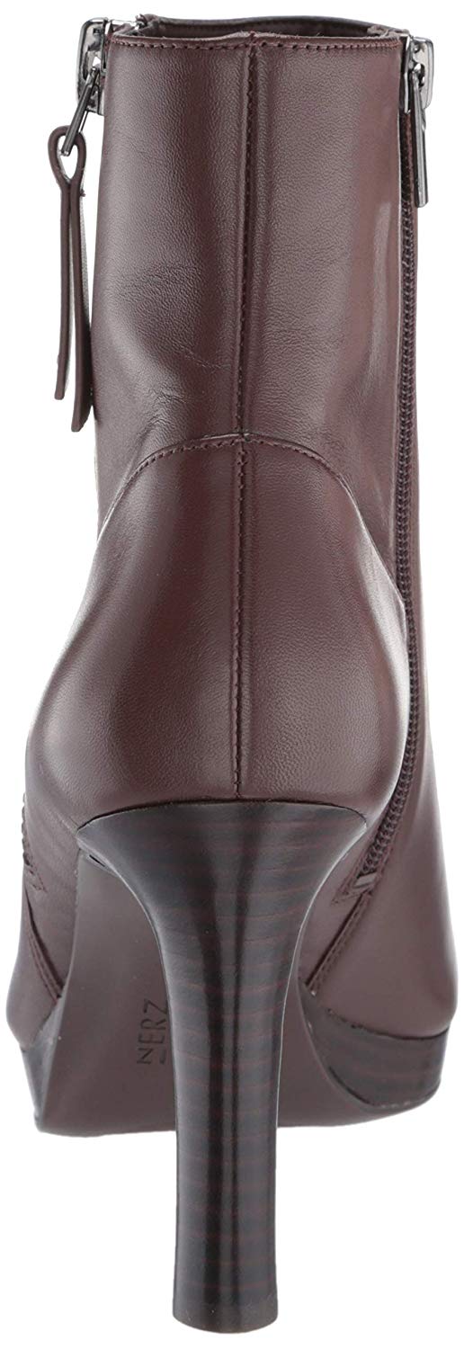 tia naturalizer boot