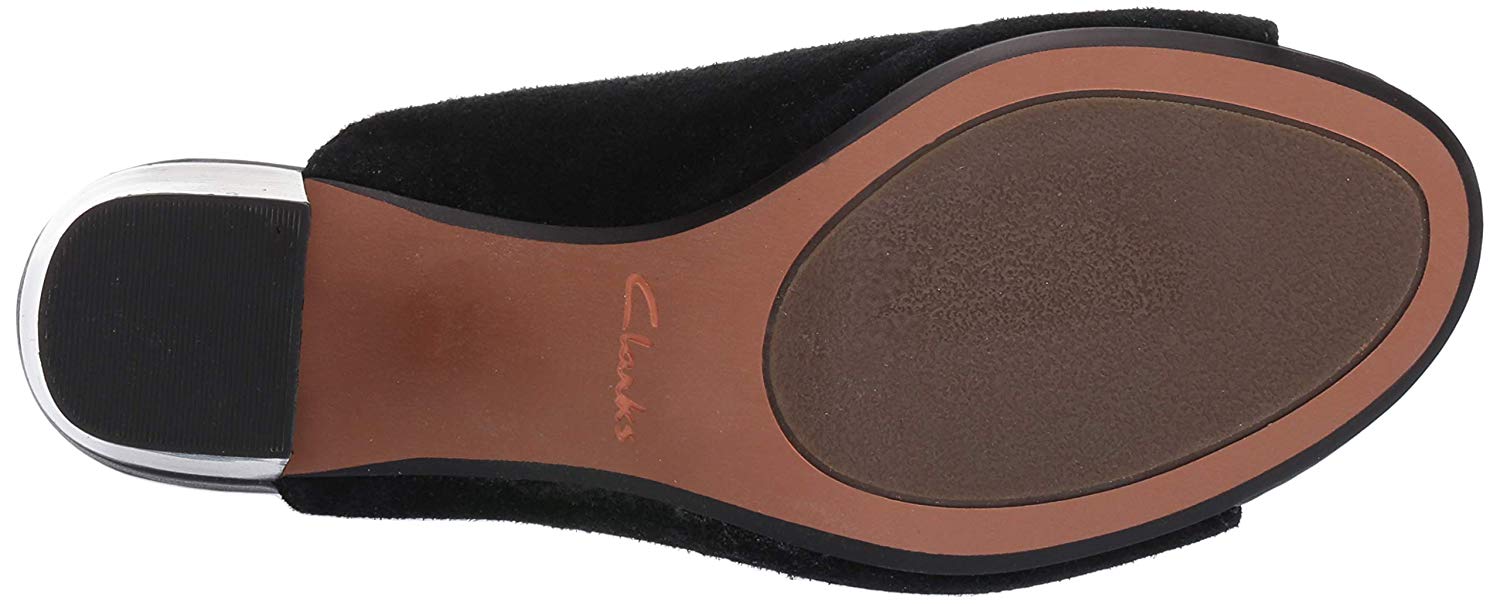 deva bell clarks