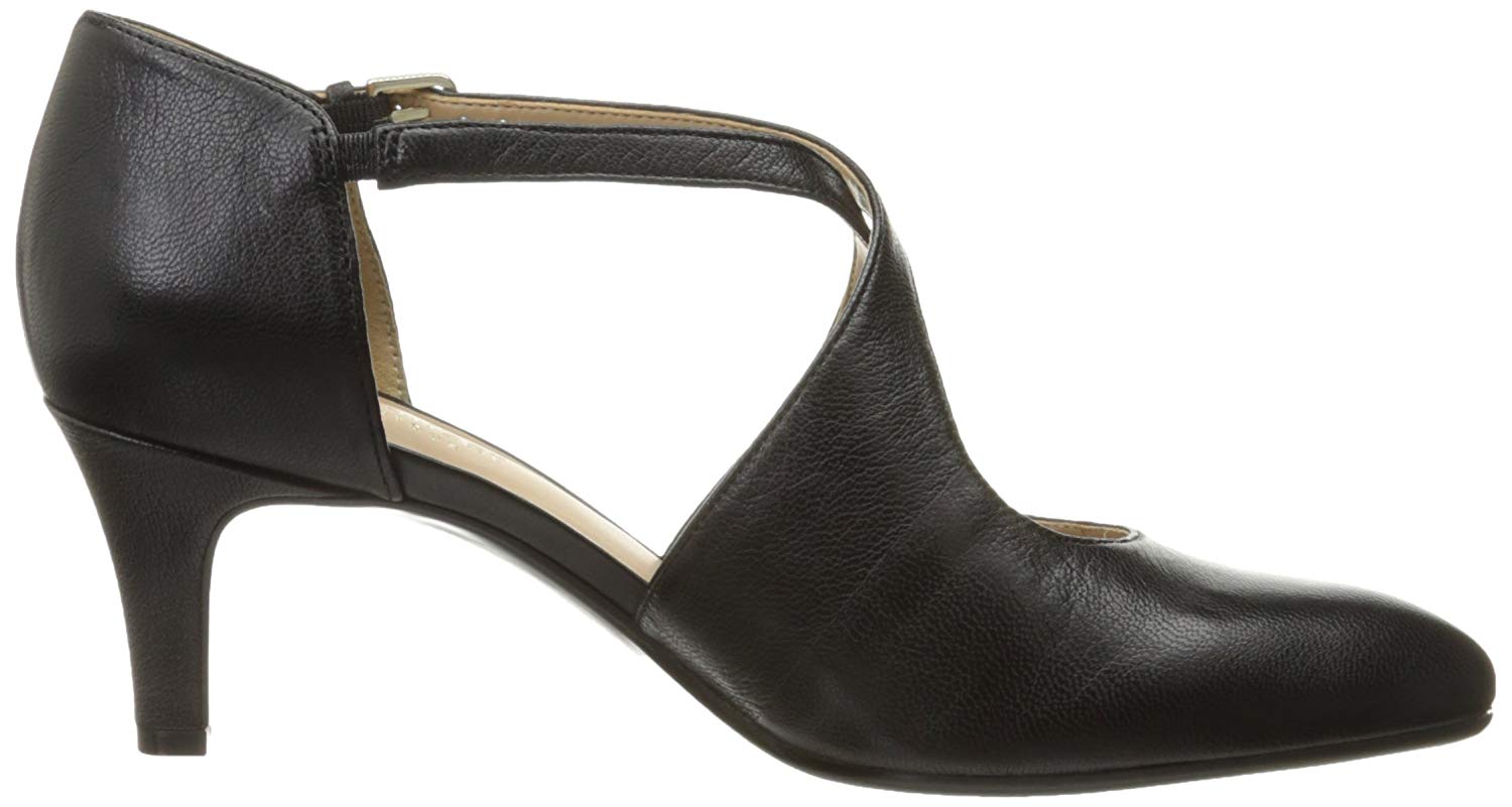 naturalizer okira