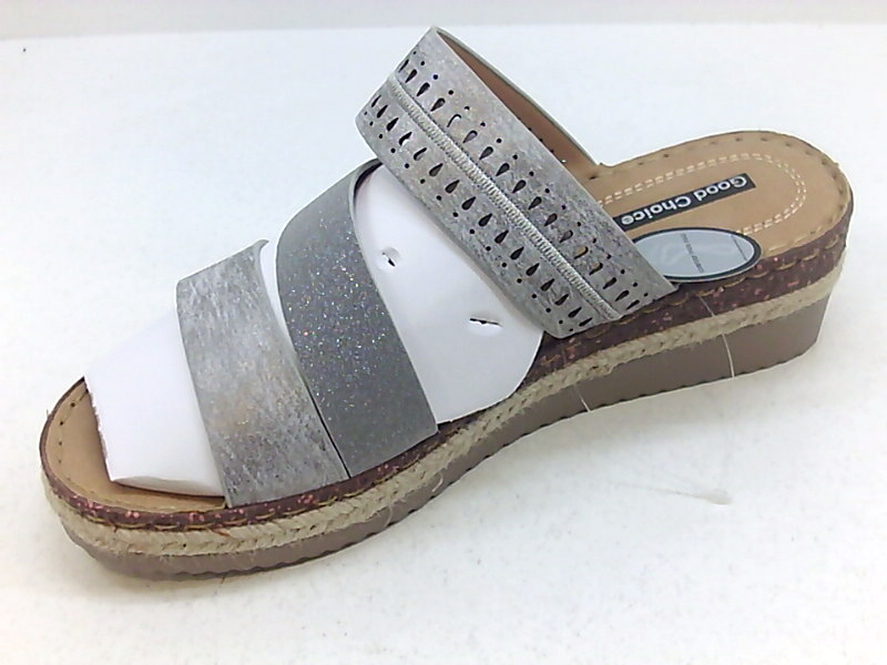 Good Choice Womens Wedged Sandals in Silver Color, Size 7