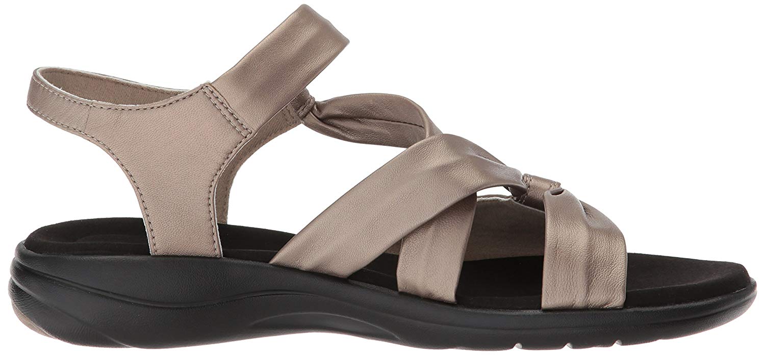 clarks saylie loop sandals