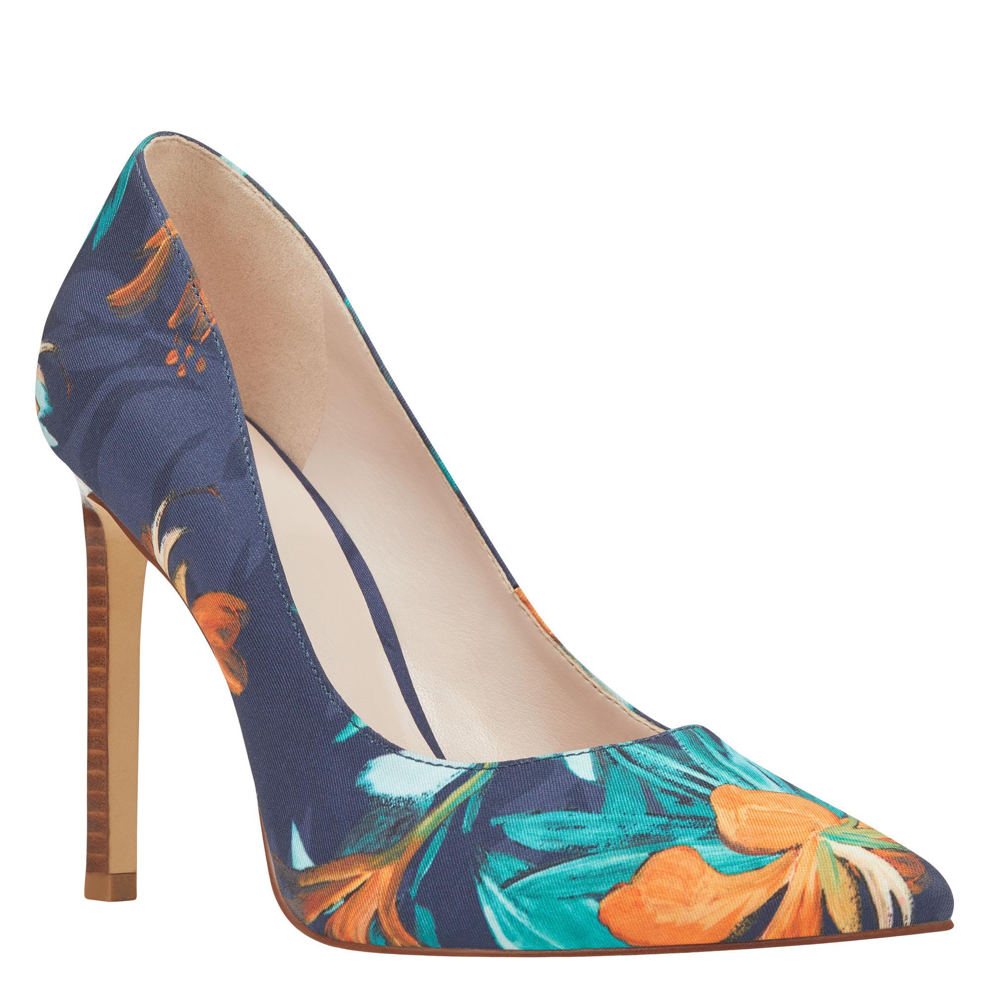 nine west lucite heel