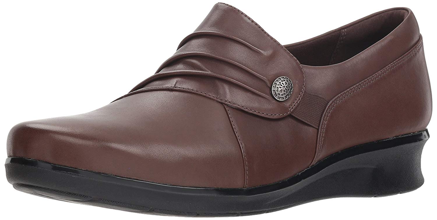 Clarks Womens Hope Roxanne Almond Toe Loafers, Brown