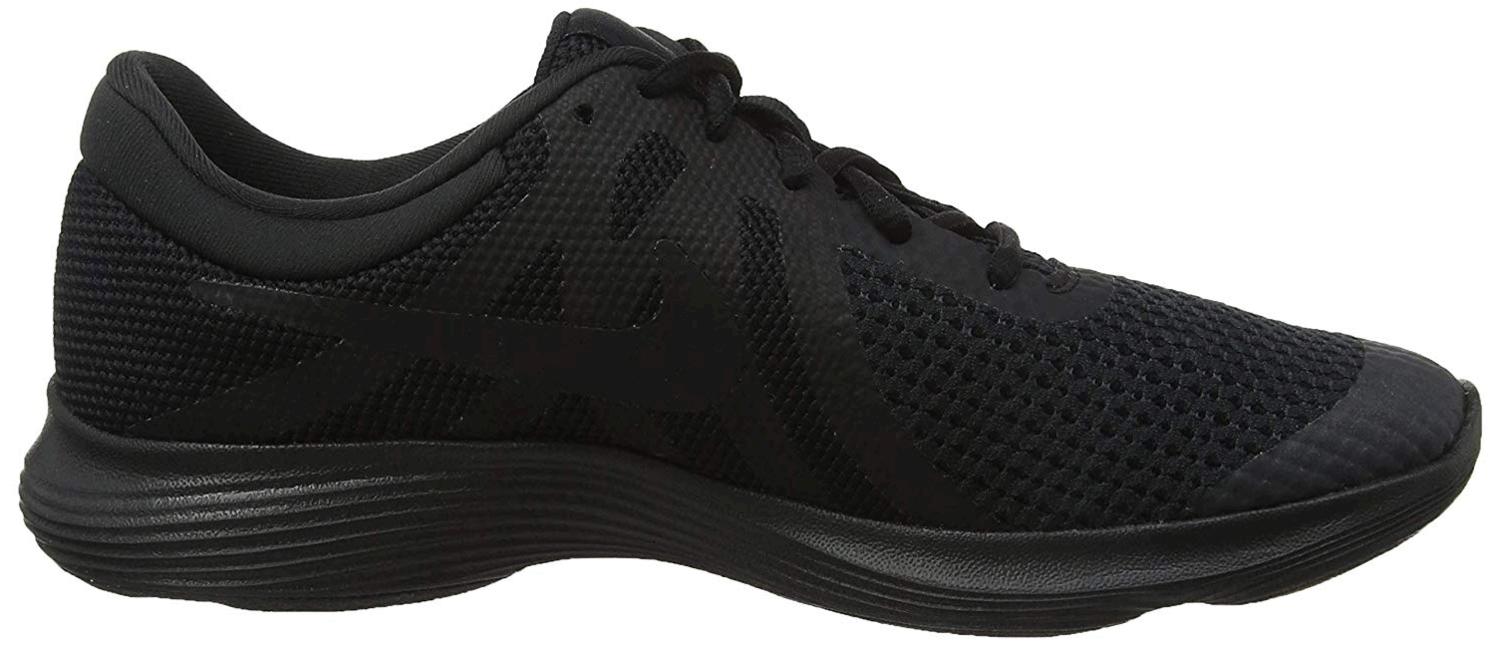 nike revolution 4 black shoes