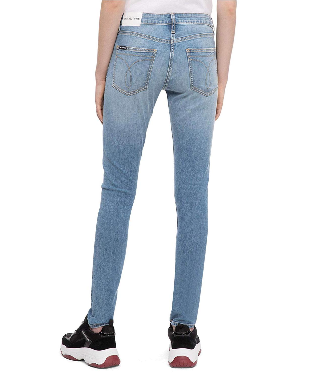 mid rise slim fit jeans