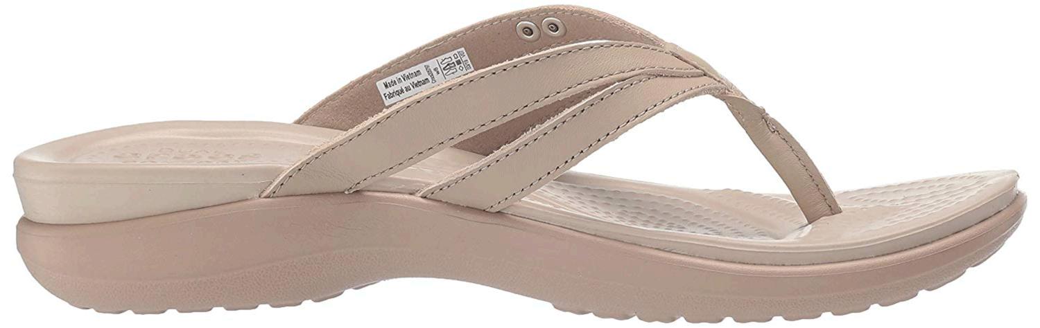 crocs womens capri strappy flip flop