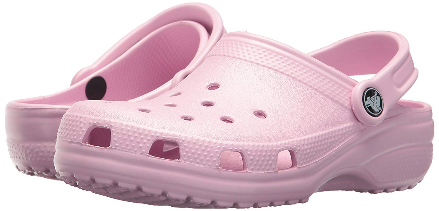 croc closed toe shoes