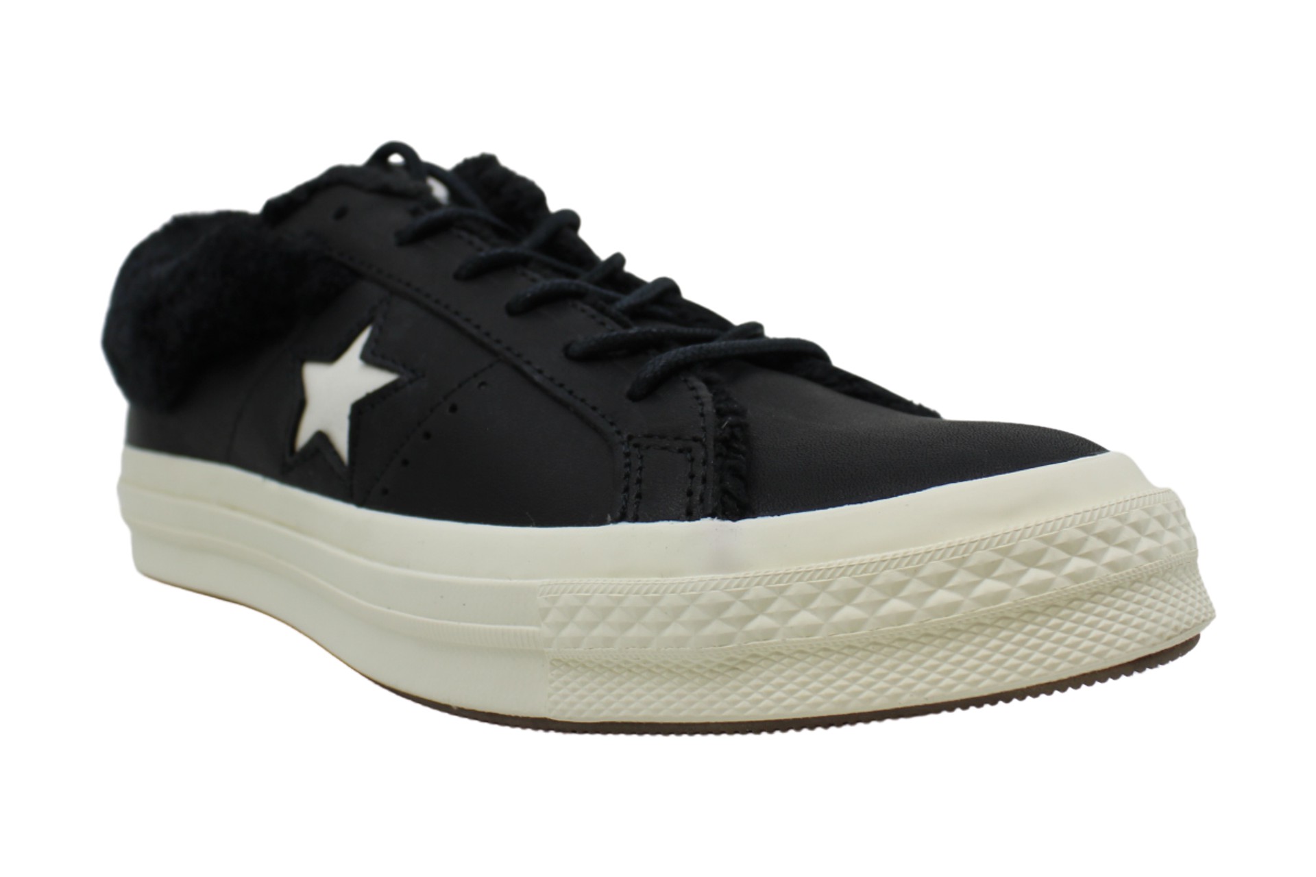 black leather converse shoes size 4