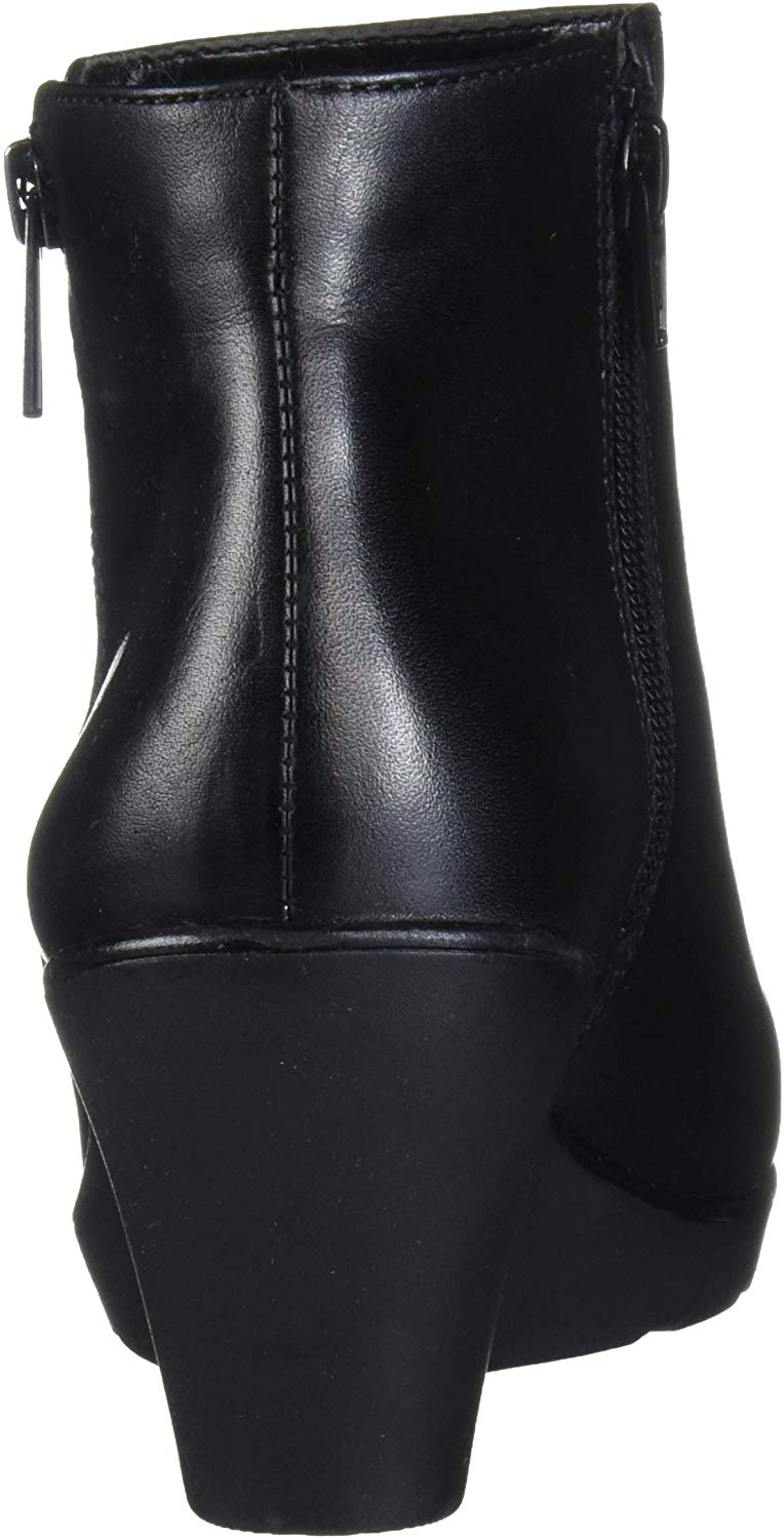 naturalizer zarie leather ankle booties