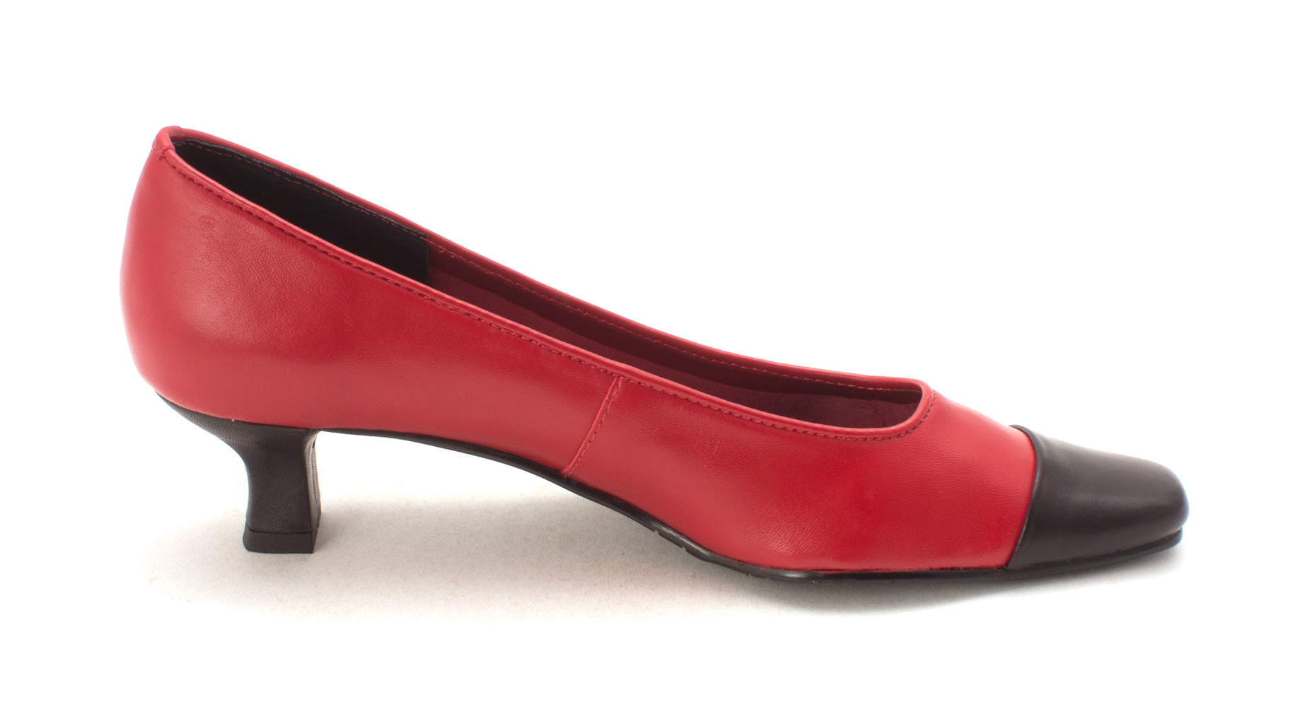 vaneli cap toe