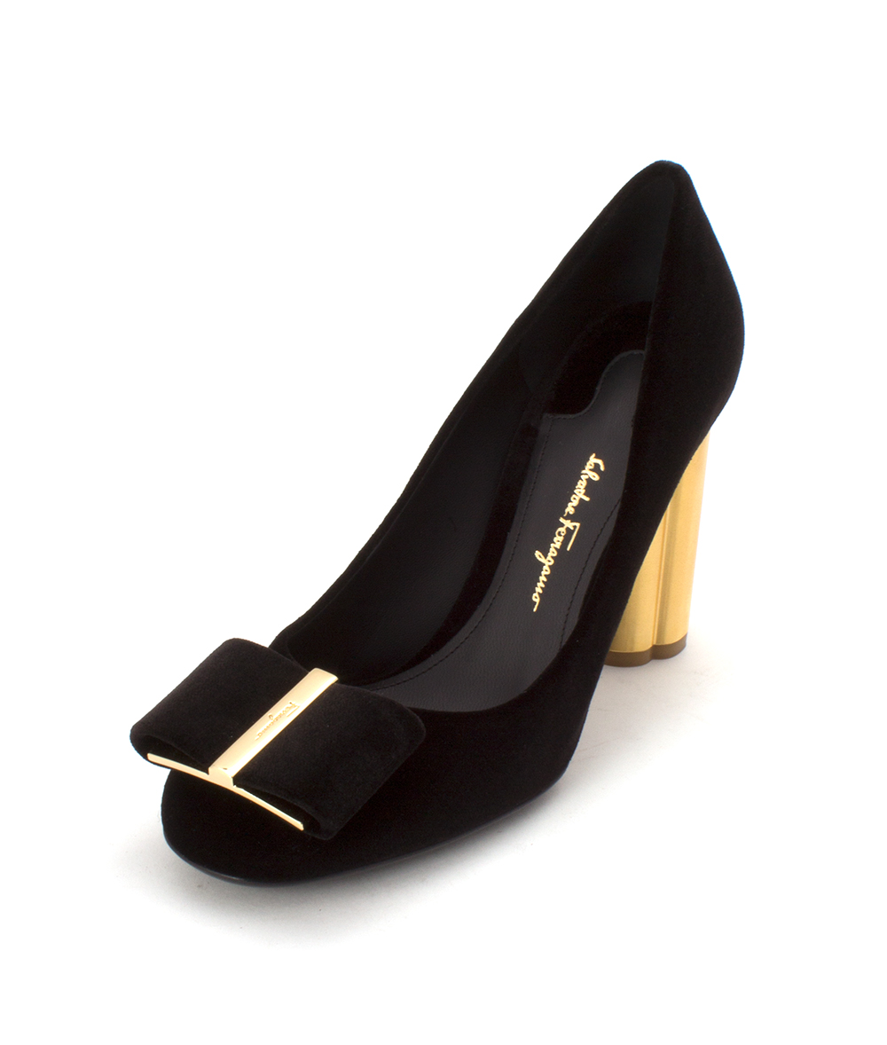 ferragamo pumps on sale