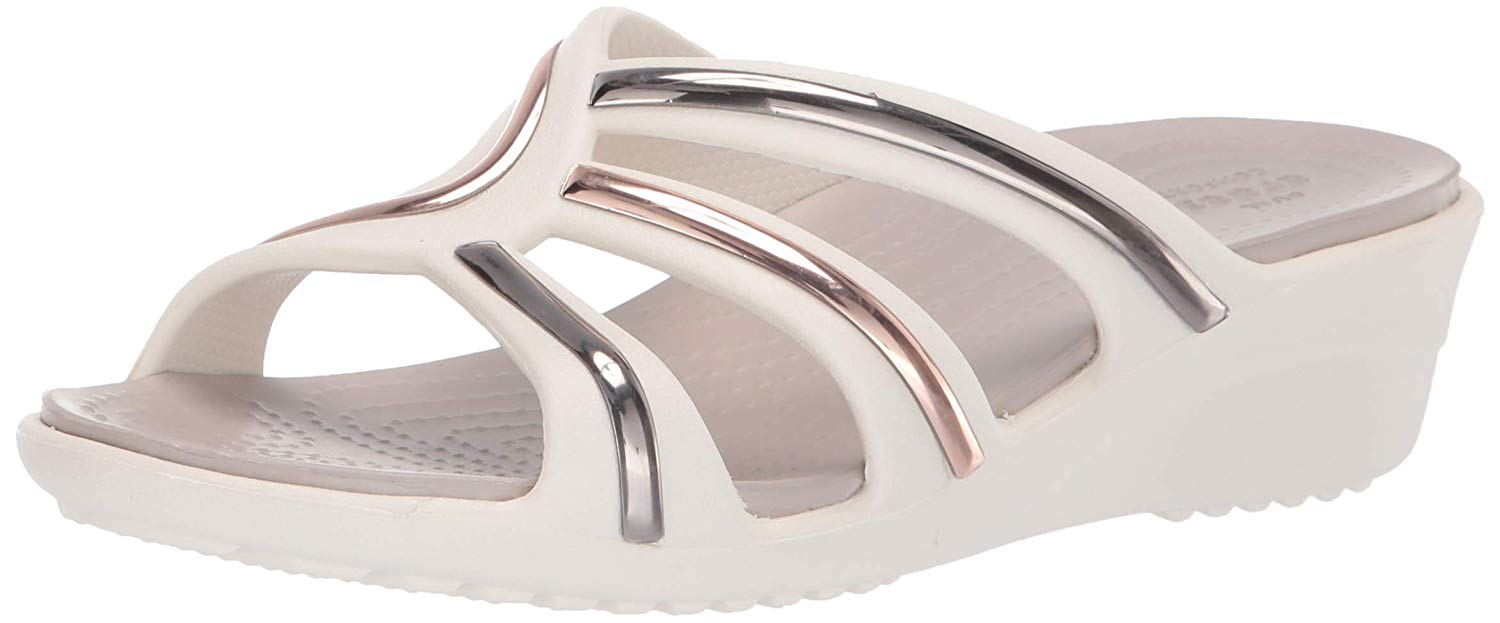 crocs women's sanrah metal block strap wedge sandal