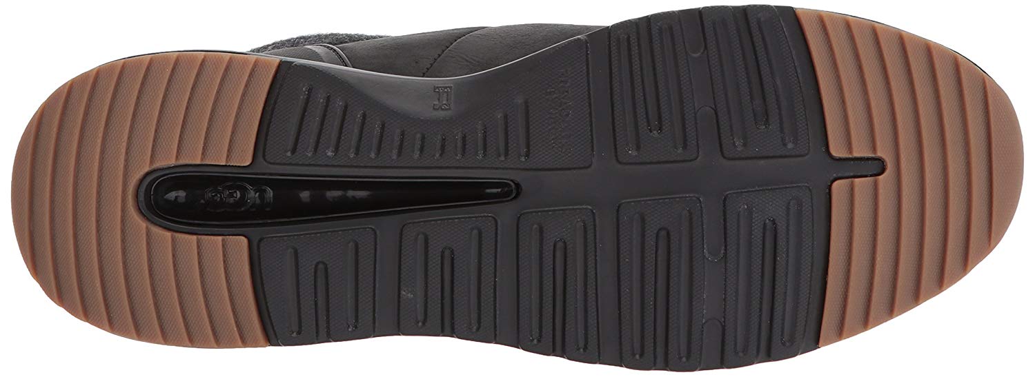 ugg men's olivert snow boot