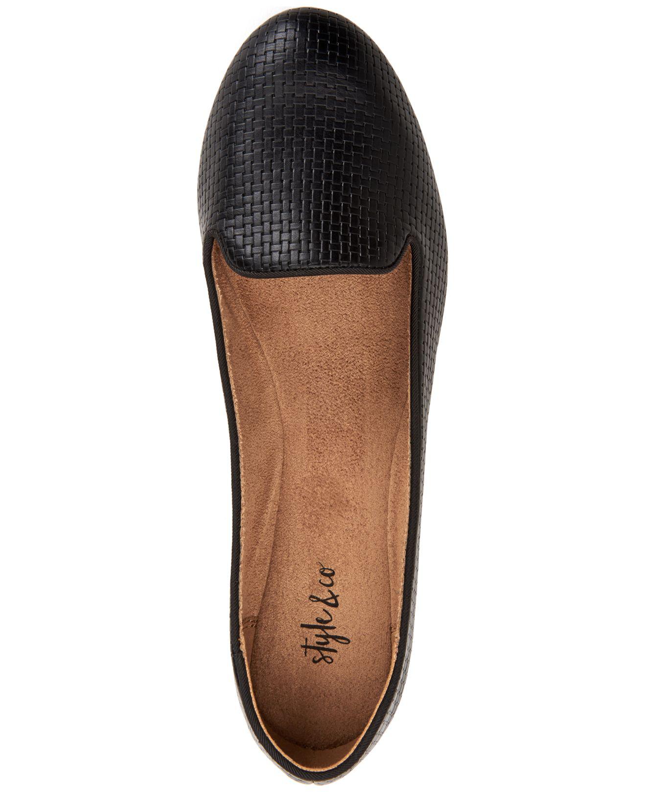 solid round toe leather flat loafer