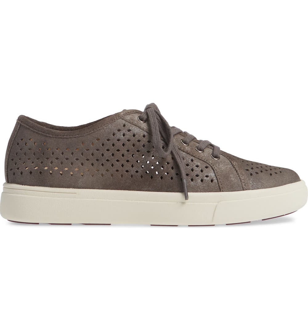 vaneli slip ons