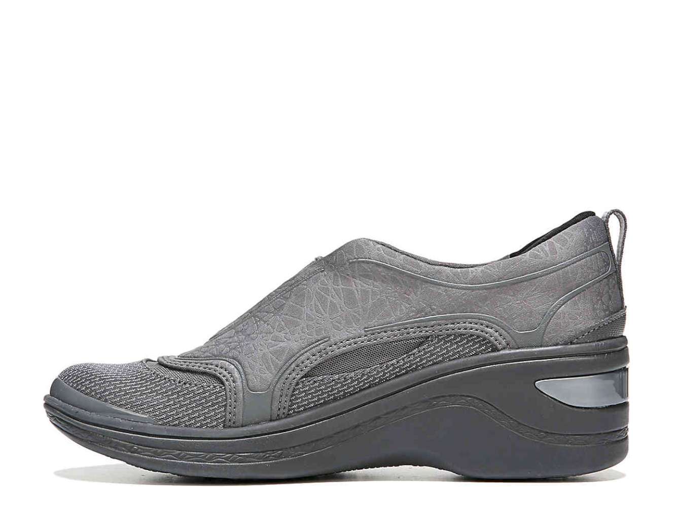 BZees Womens derive Fabric Closed Toe Casual Platform Dark Grey Size 80 BZees Womens derive Fabric Closed Toe Casual Platform Dark Grey Size 80