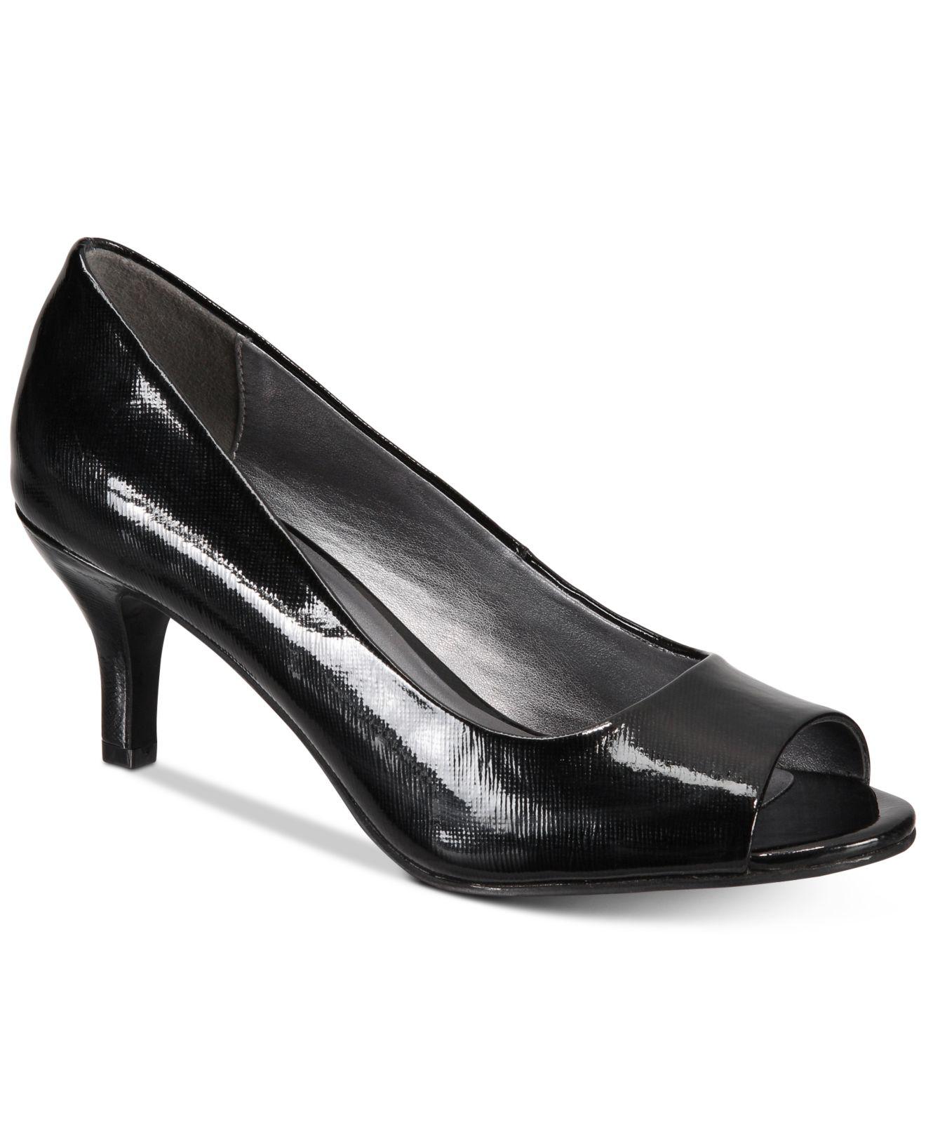 preppy pumps