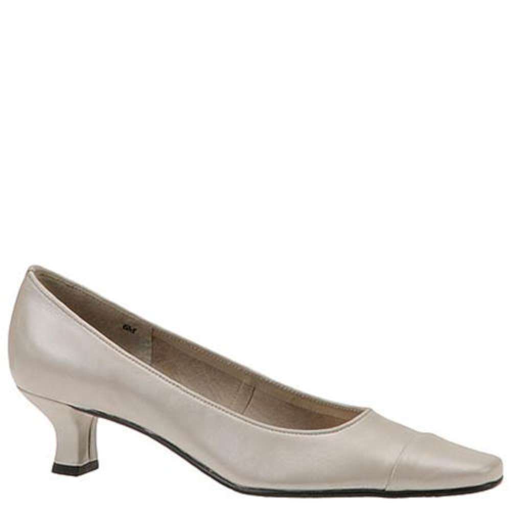 vaneli cap toe