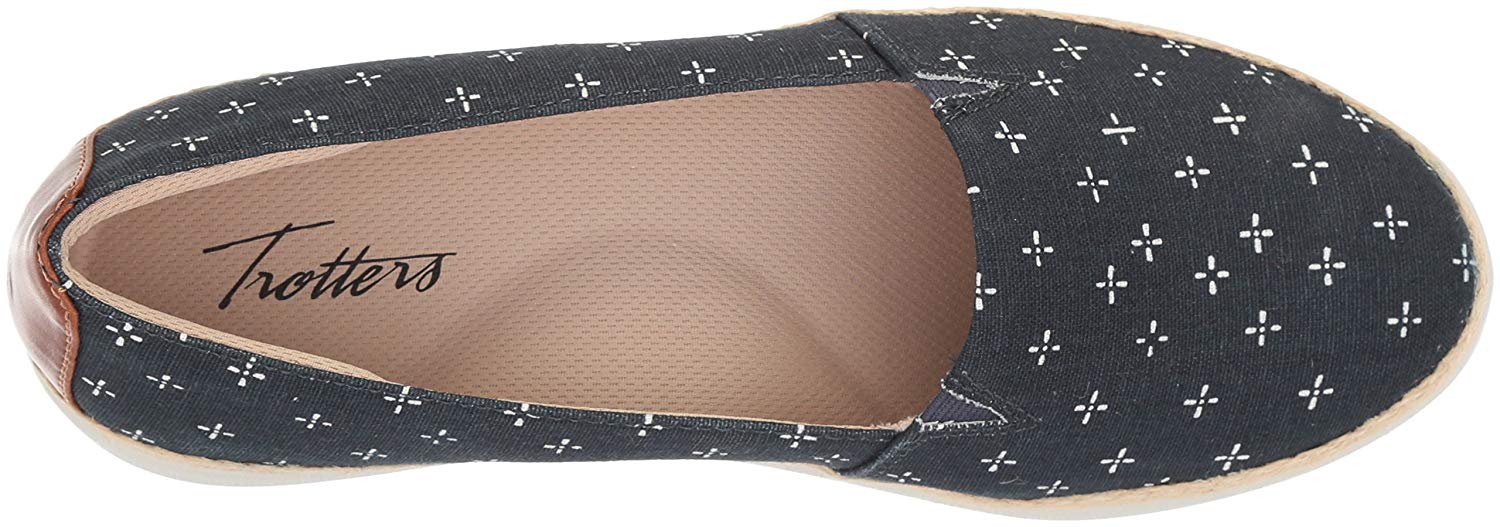 closed toe flats for summer