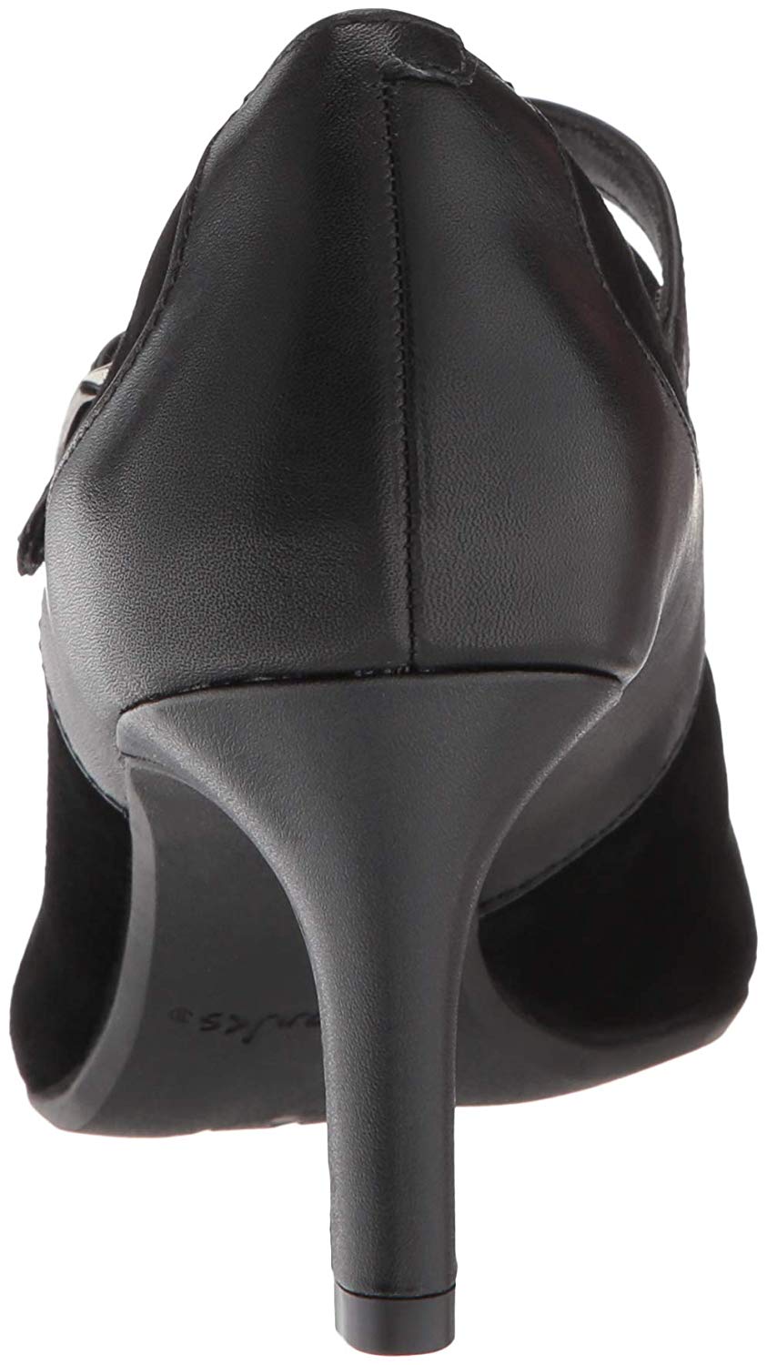 clarks round toe pumps