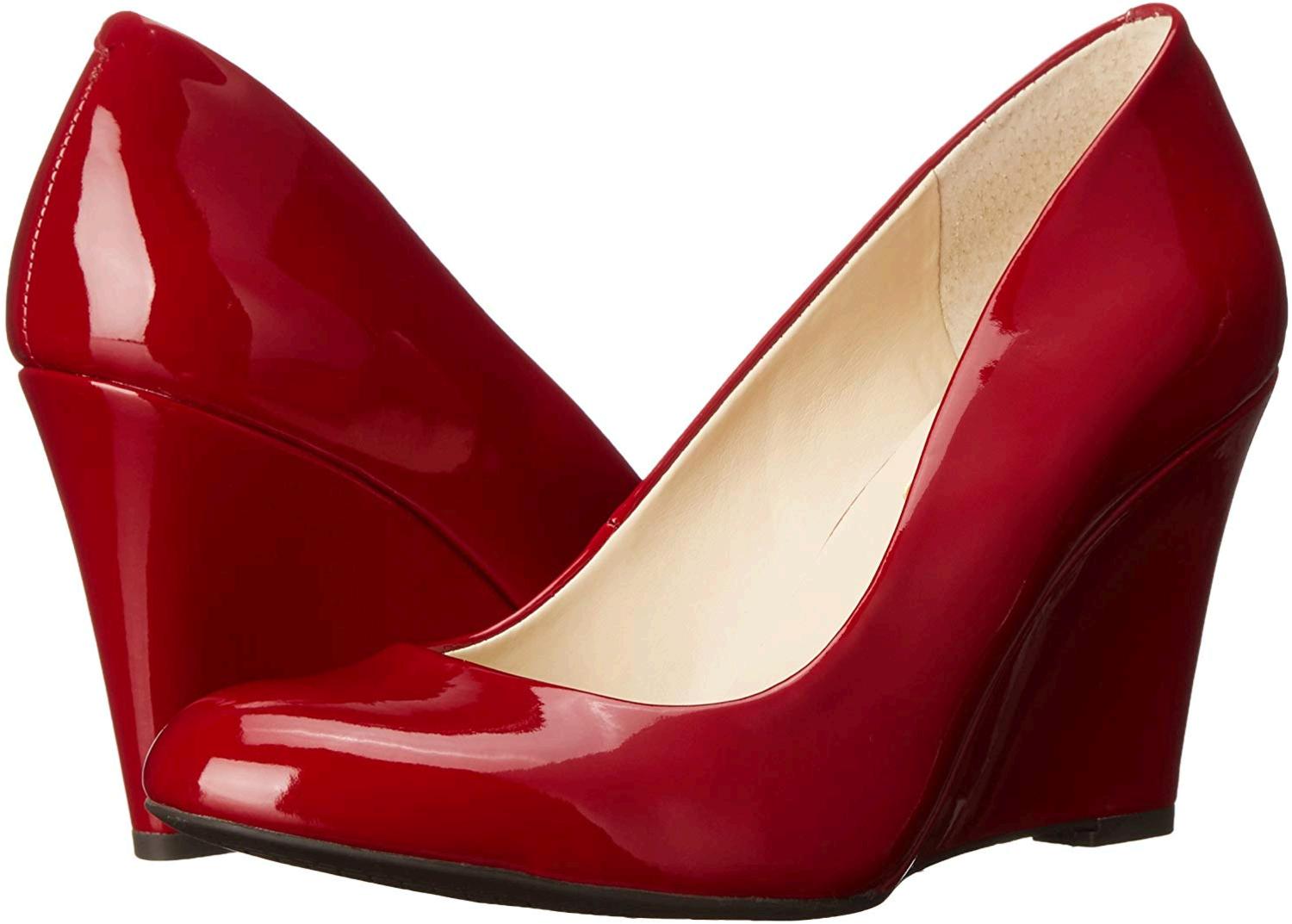 jessica simpson cash wedge
