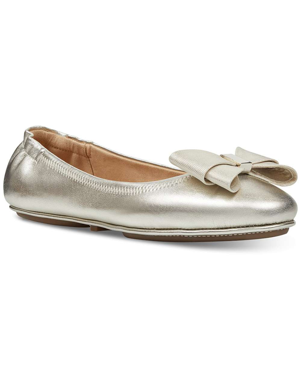 bandolino elastic trim ballet flats