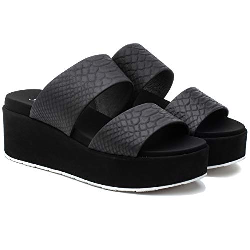 j slides quincy
