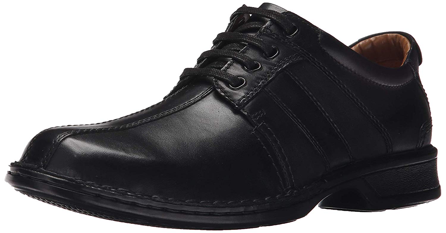 clarks touareg