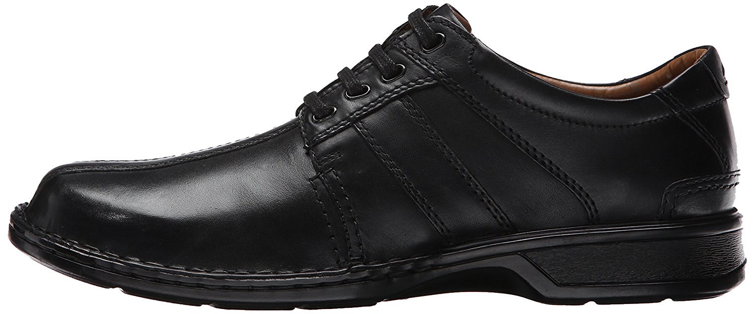 clarks touareg