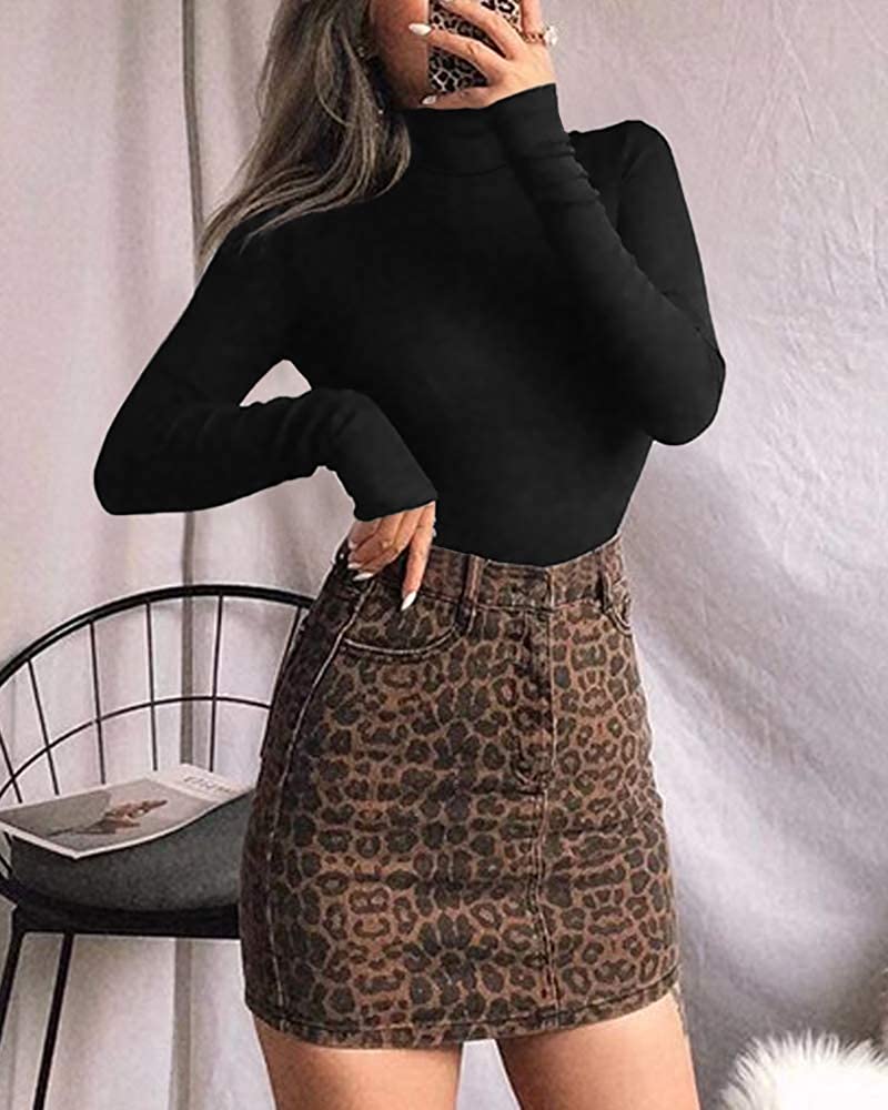 mock turtle scoop neck
