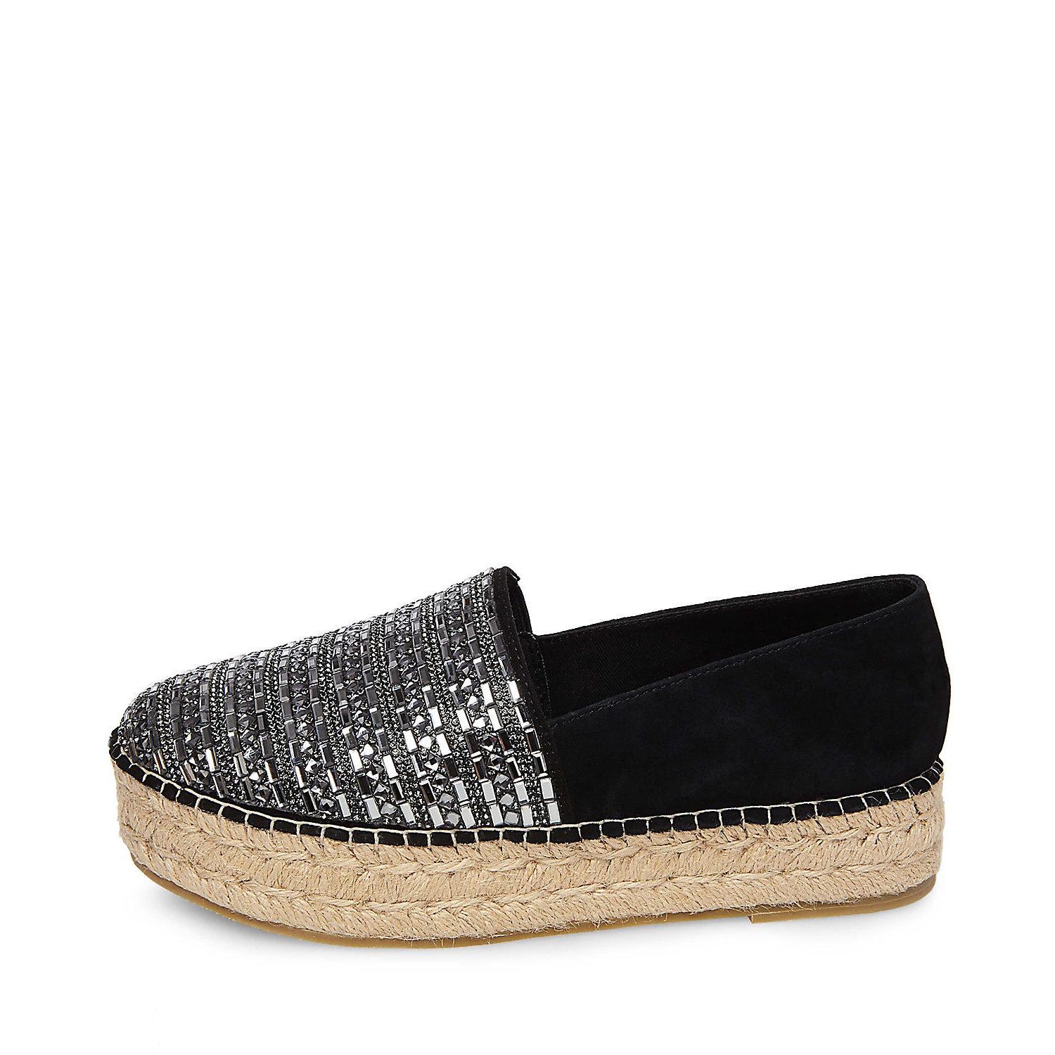steve madden closed toe flats
