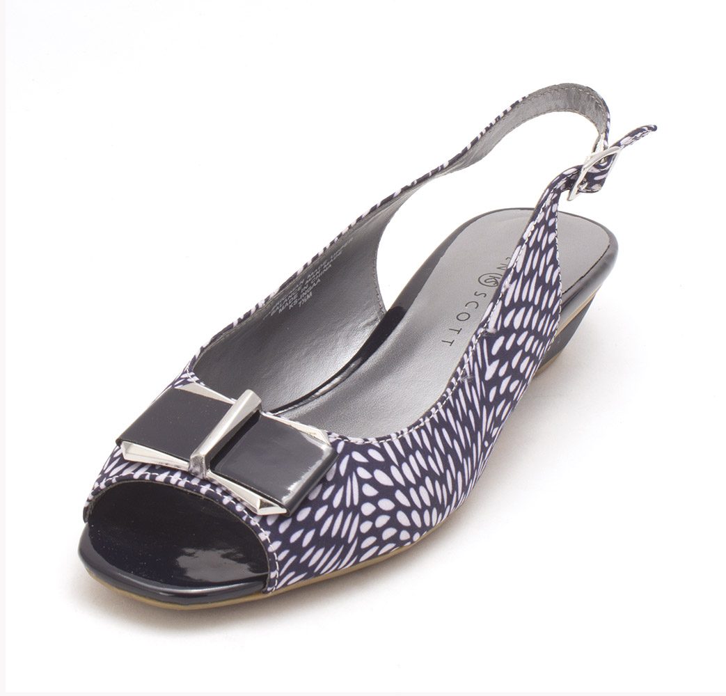 Karen Scott Womens Ingaa Open Toe Special Occasion Karen Scott Womens Ingaa Open Toe Special Occasion