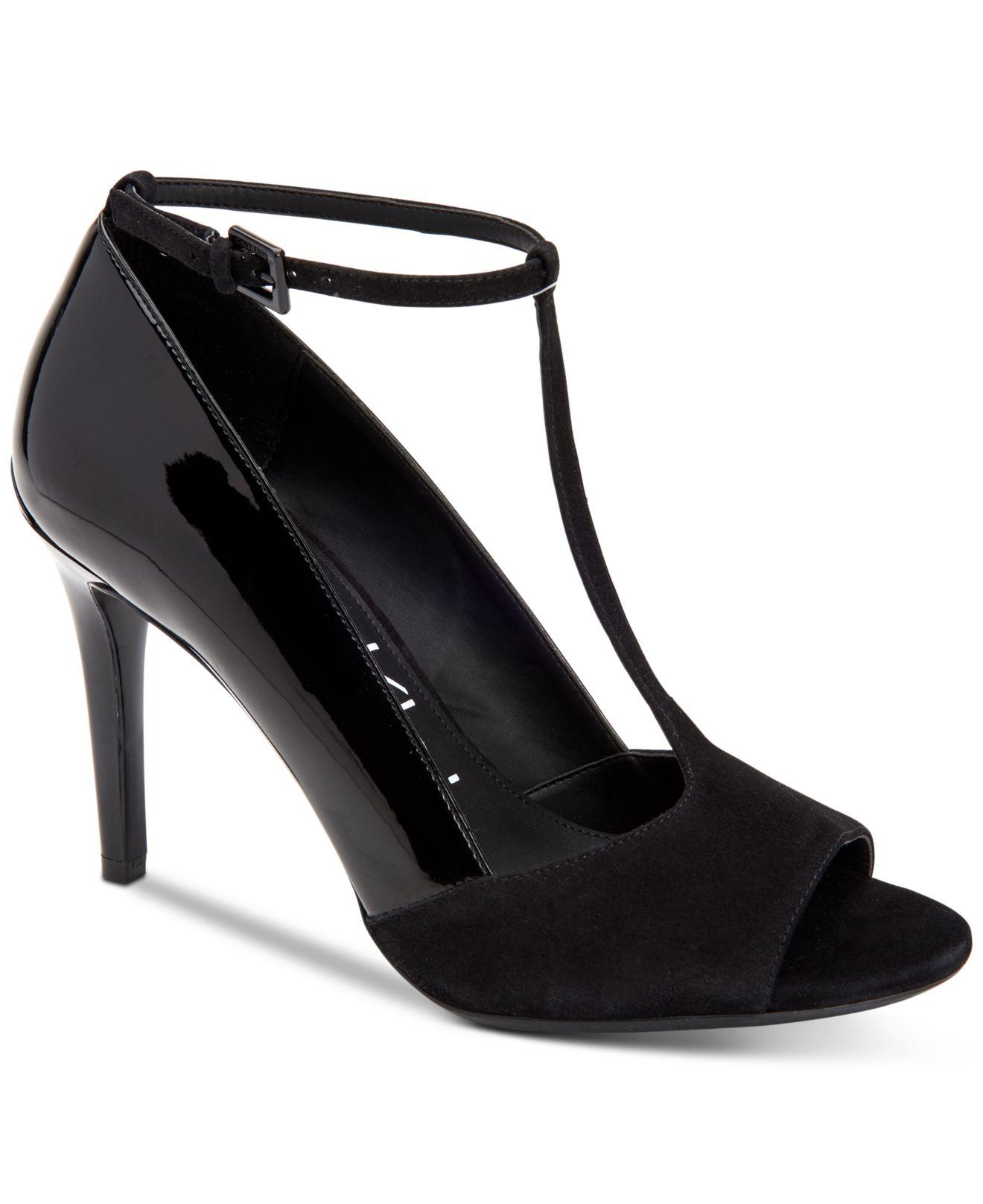 wide t strap heels