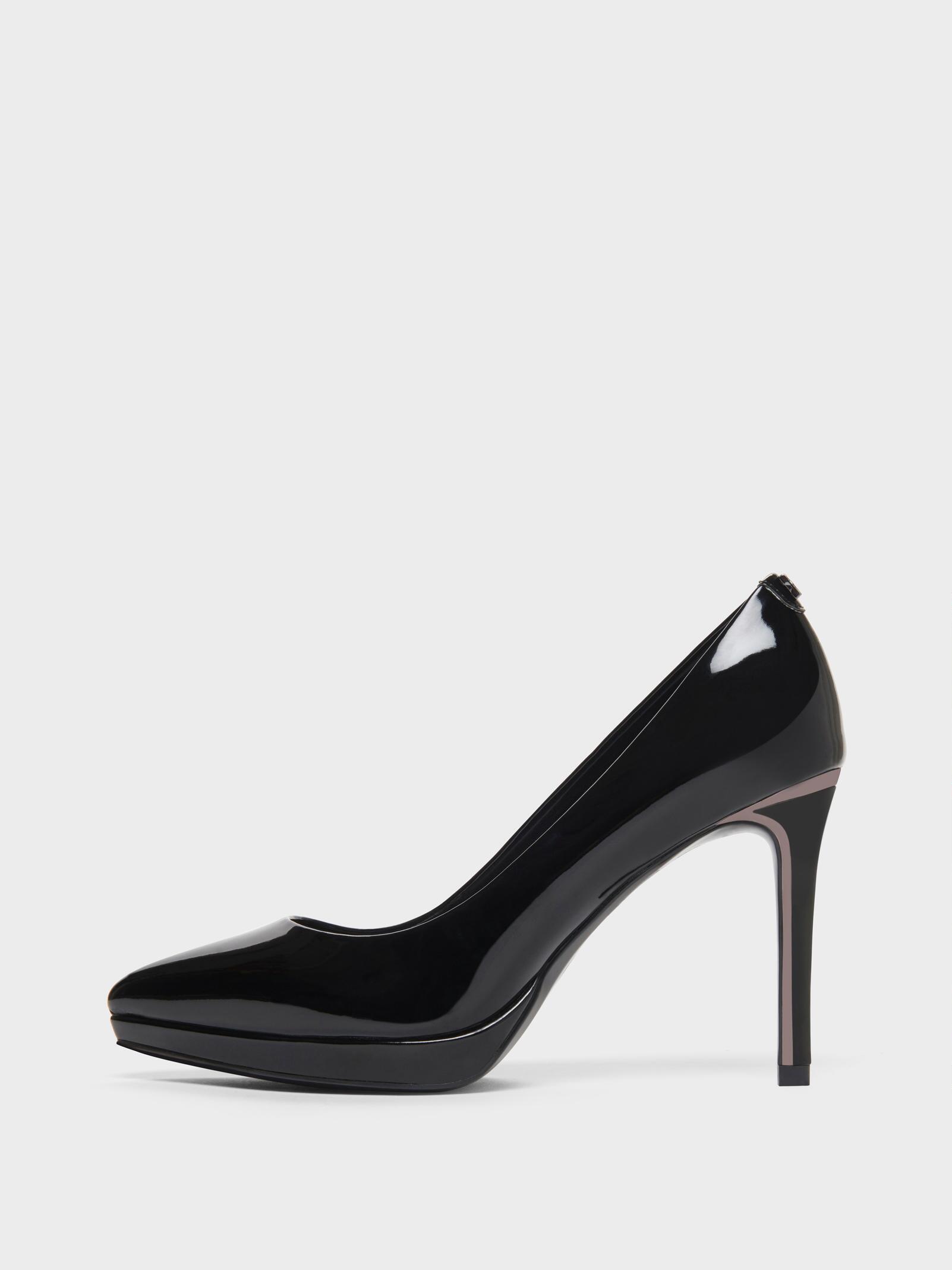 dkny sila pumps
