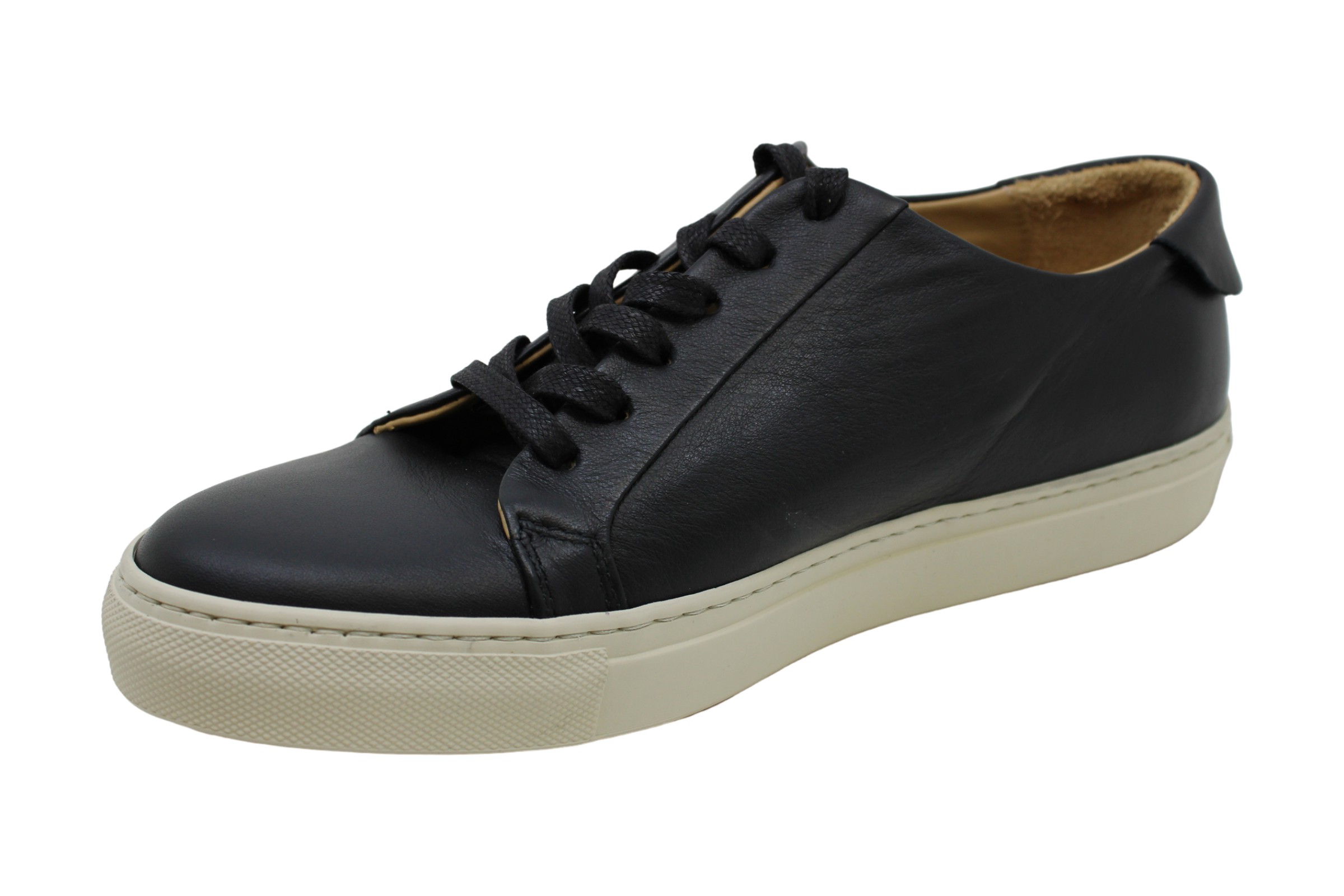 collegium sneakers