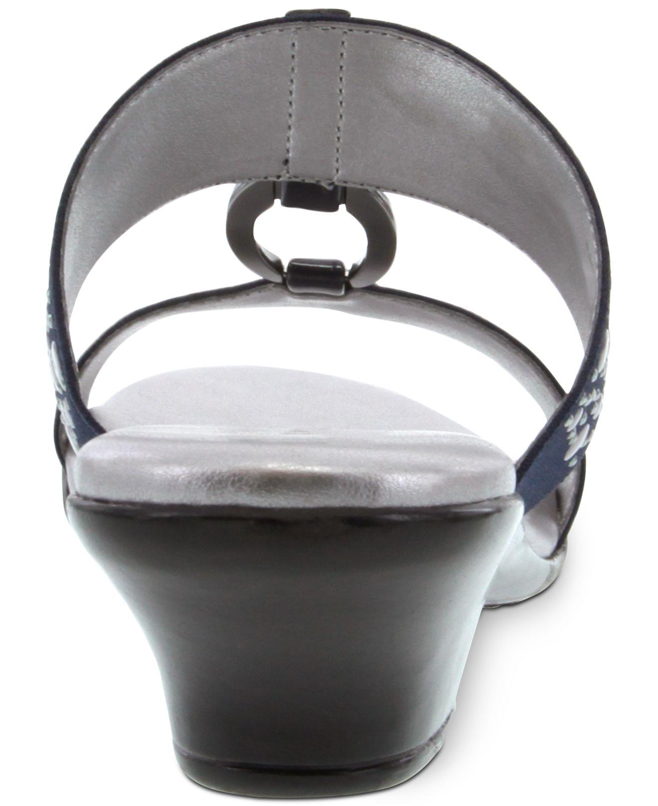 Amazon.com | Teva Women's W DE LA Vina Dos Shoe | Loafers & Slip-Ons