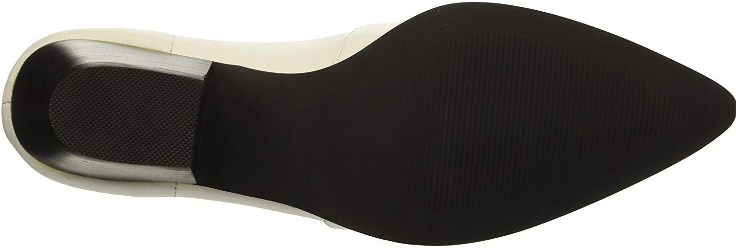 steve madden cafe pointed toe bootie