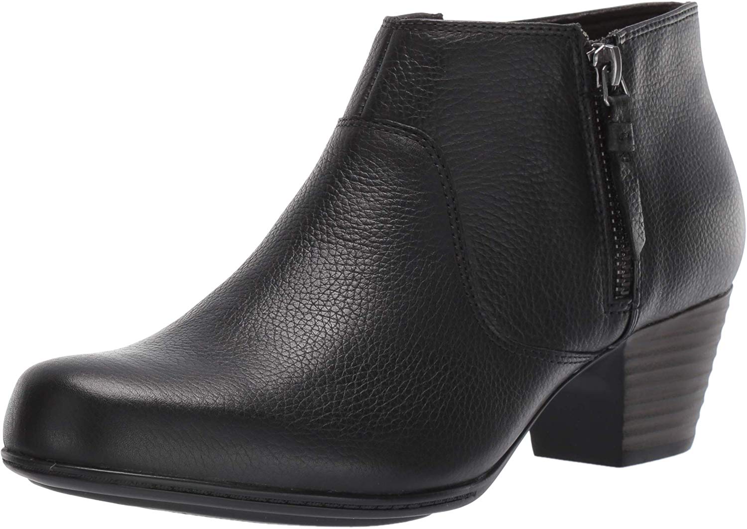 clarks small heel shoes
