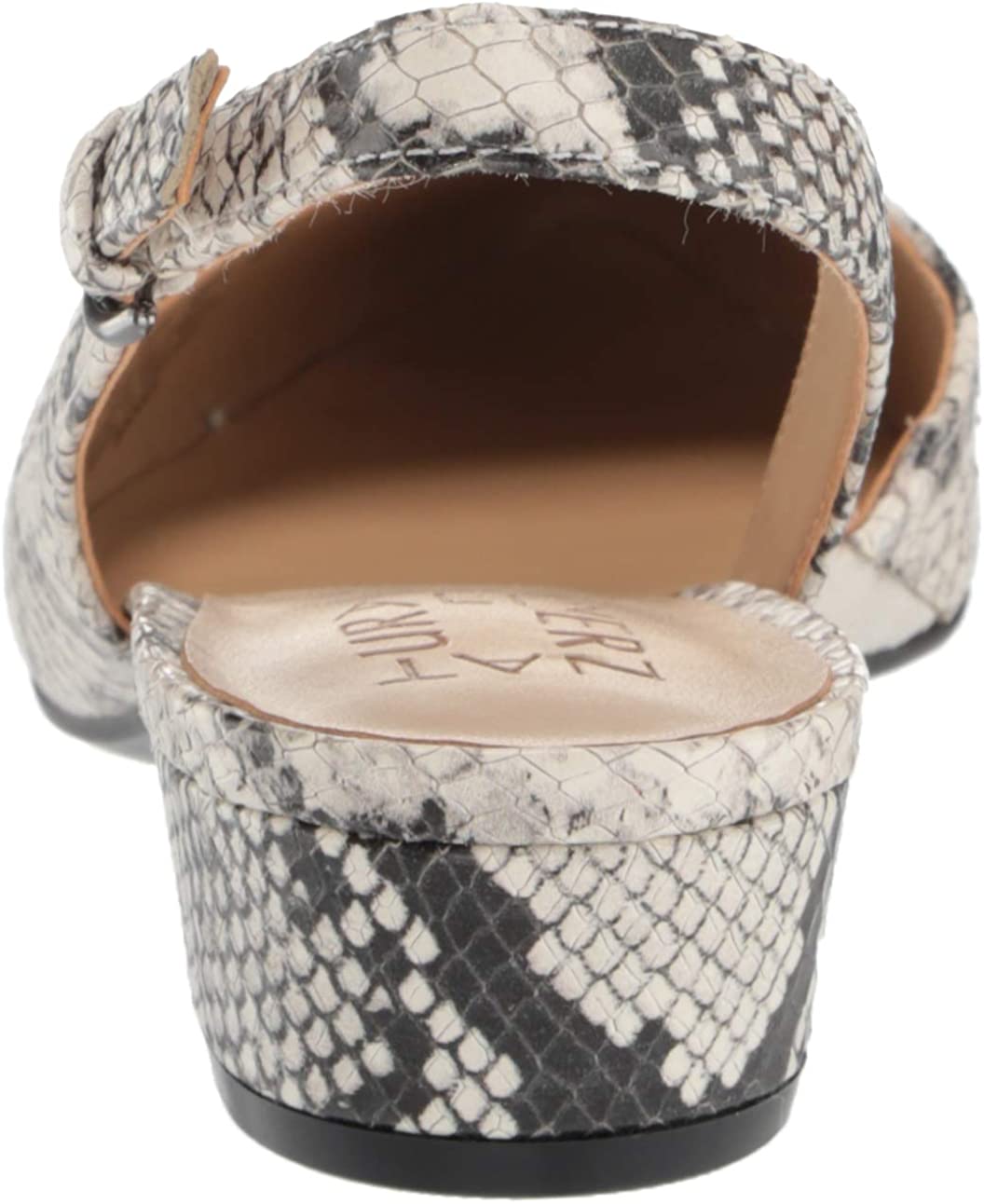 naturalizer banks pump