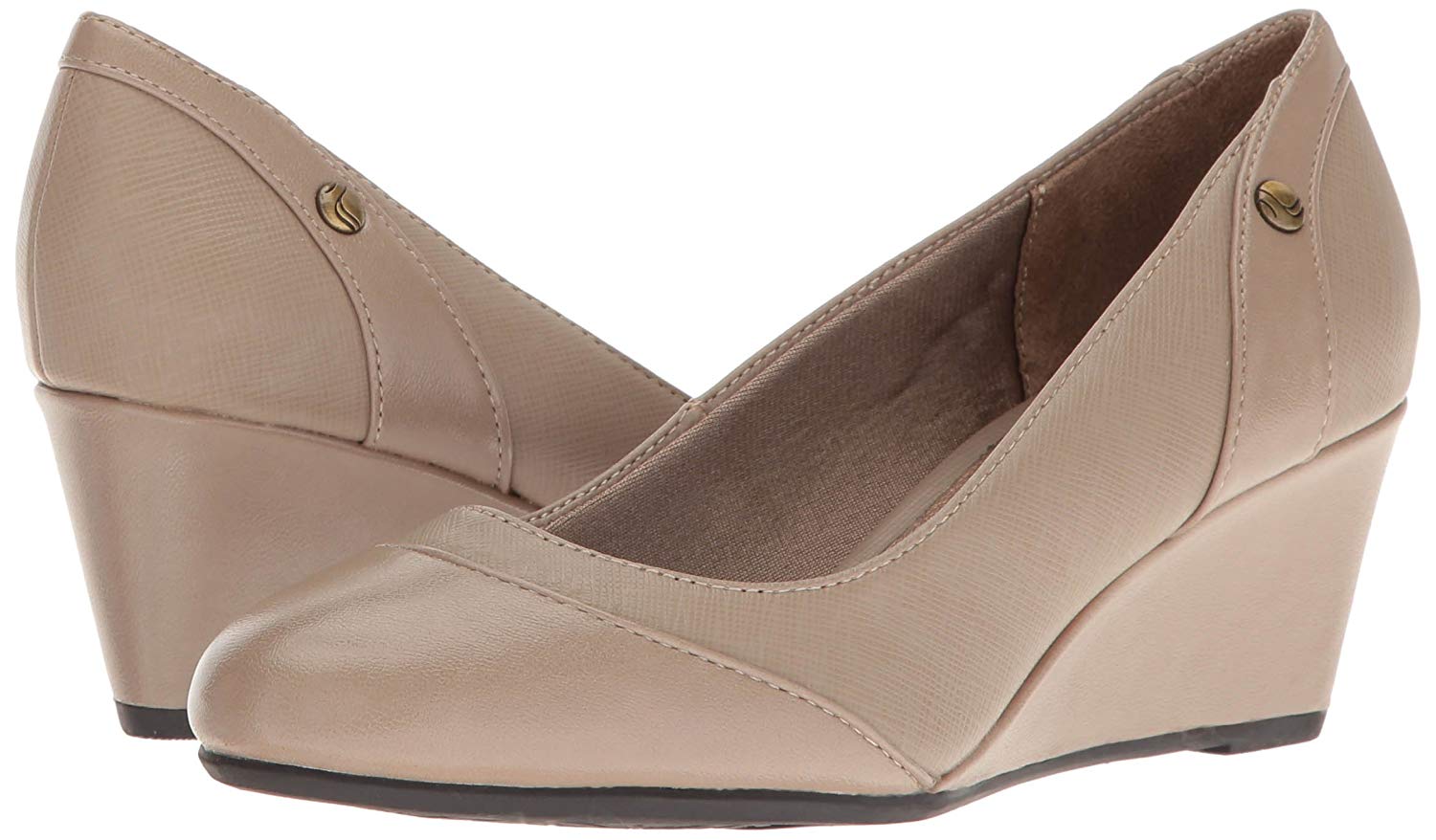 pumps with a wedge