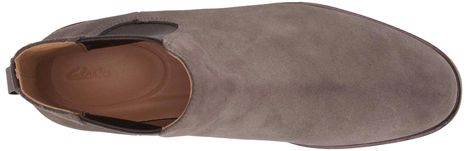 clarks gobi taupe
