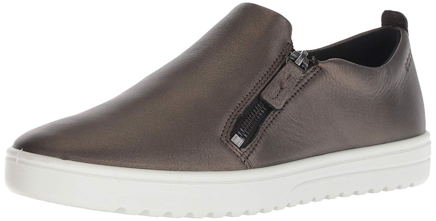 new nike trainers react