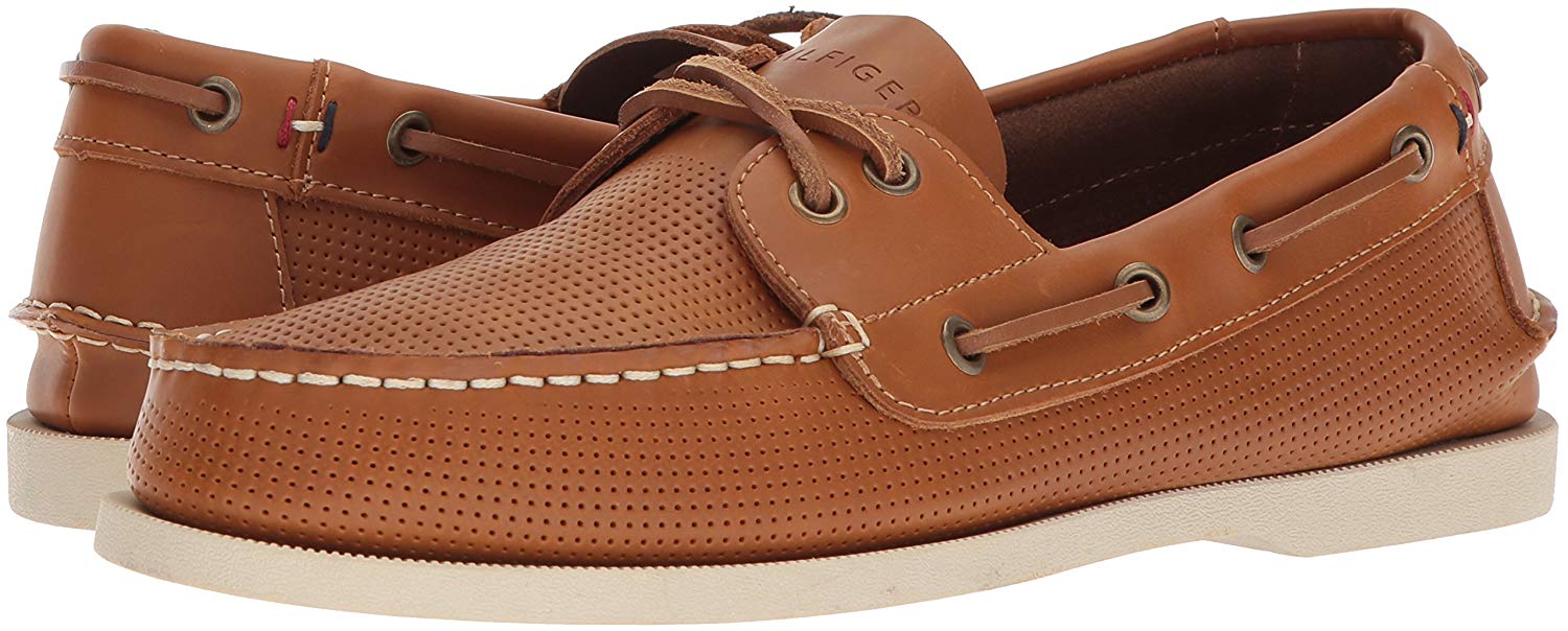 tommy hilfiger bowman boat shoes