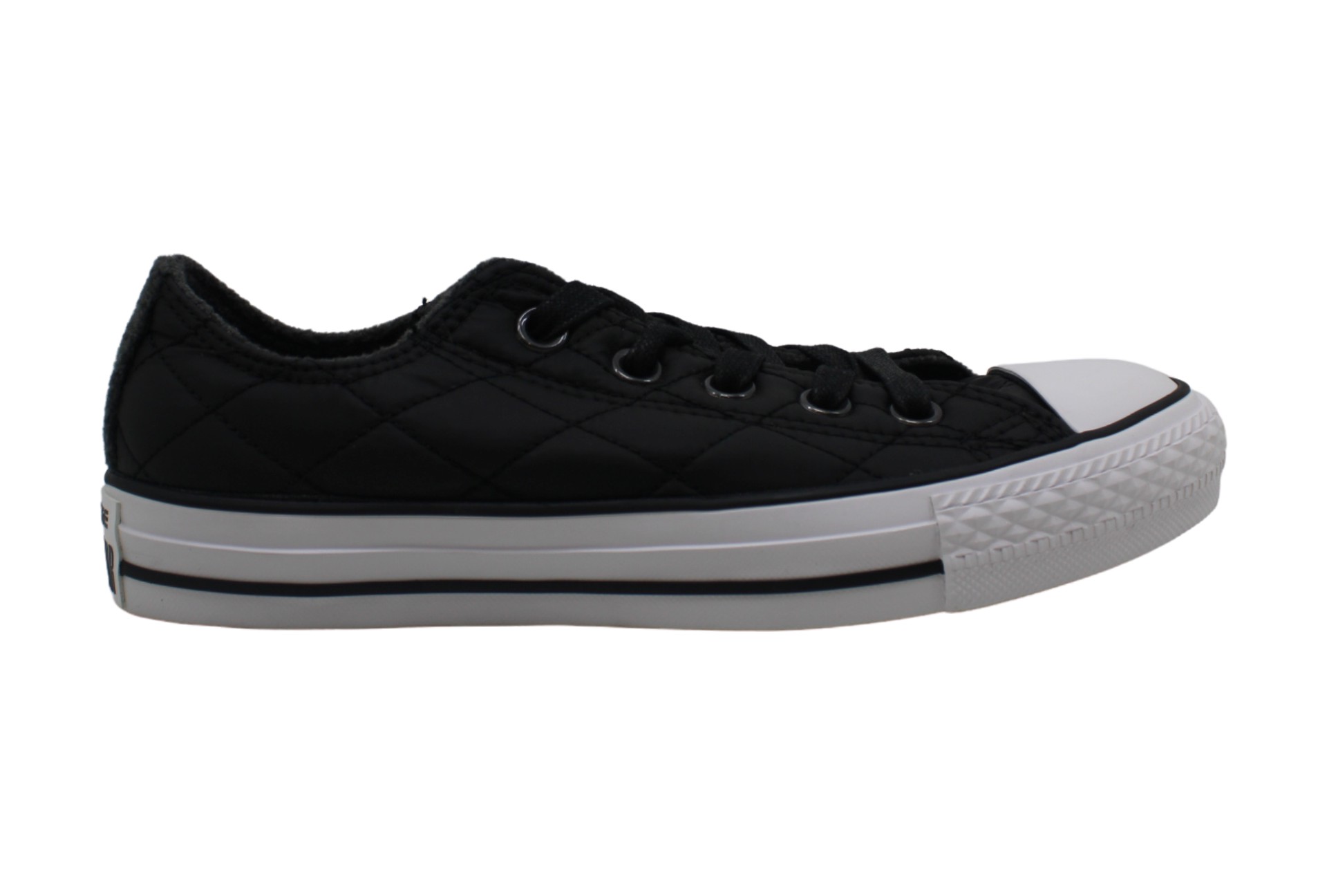 black lace up converse