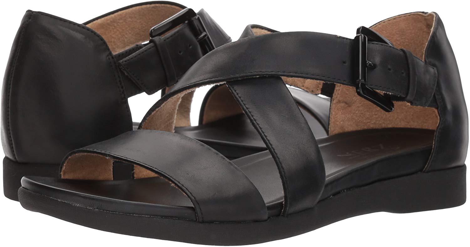 naturalizer tamara flat black